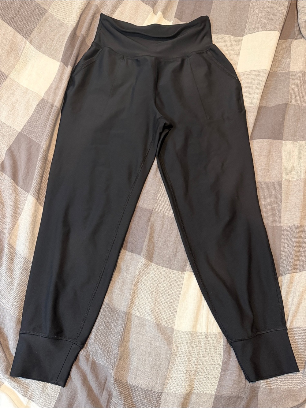 Old Navy Women’s PowerSoft High-Waisted Jogger Pants Black